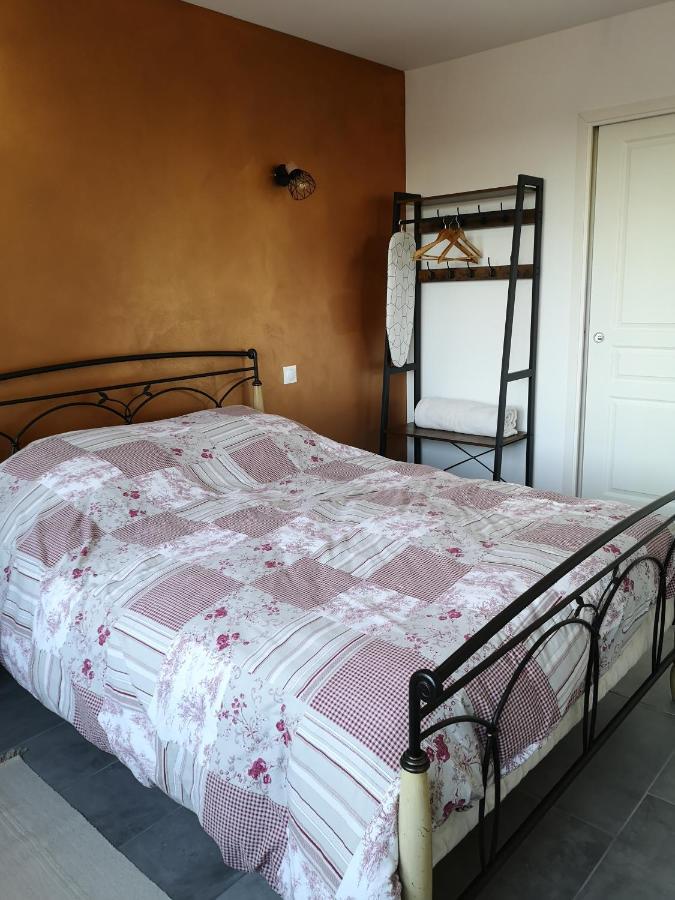 Chambre D'Hote-Appart Hotel Le Jardin Lison Kültér fotó